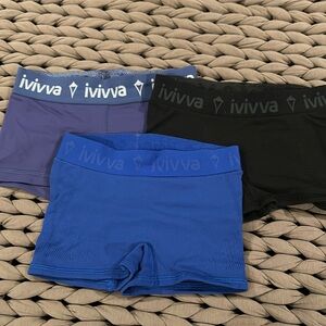 Ivivva gym shorts